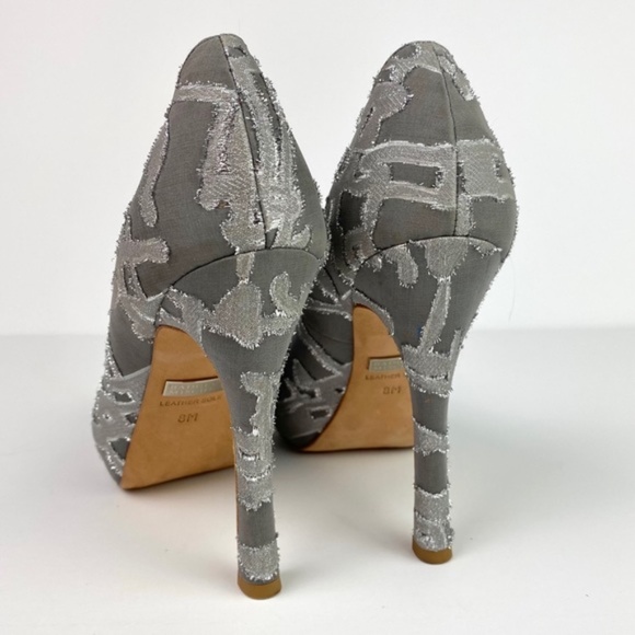 Badgley Mischka | Gray Silver Roxie Platform Pumps 8M - Picture 8 of 11